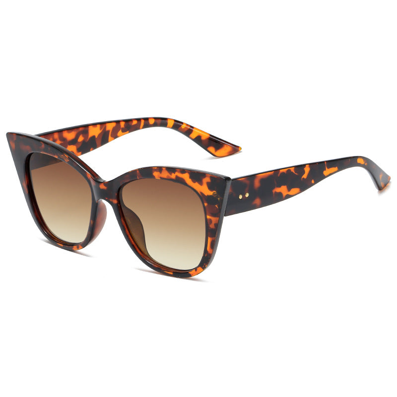 Women extravagant Cat-Eye sunglasses with mirrored lenses Stornfield