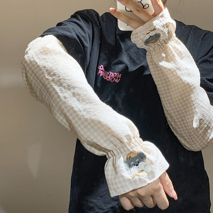 Wrist warmers with cute animal design Stornfield