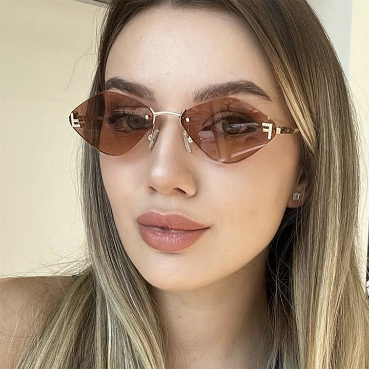 Women's geometric sunglasses in an extravagant design with gradient lenses Stornfield