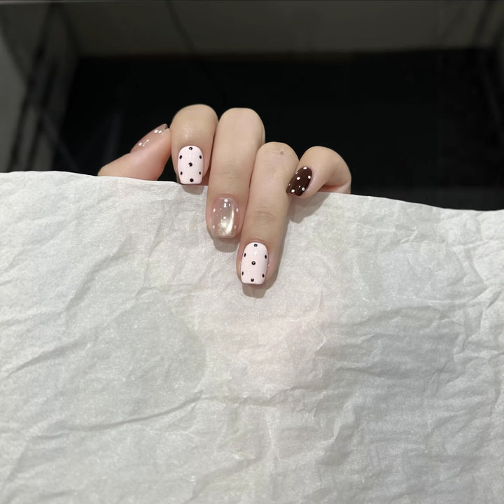 Creative Dotted Press-On Nail Art Set