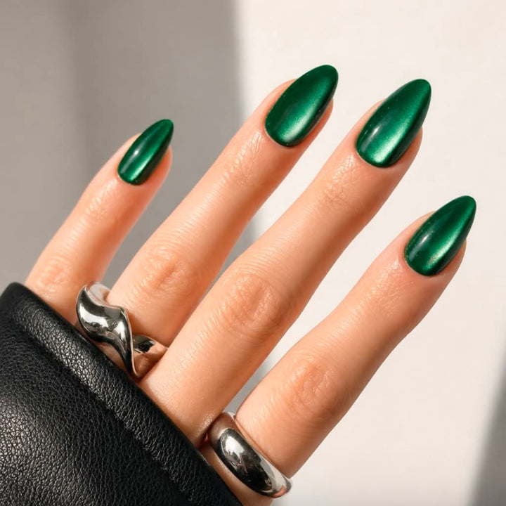 High-quality artificial nails with glossy surface Stornfield
