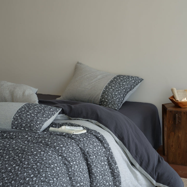 Reversible Cotton-Linen Duvet Cover Set with Floral Patchwork Pillow Shams