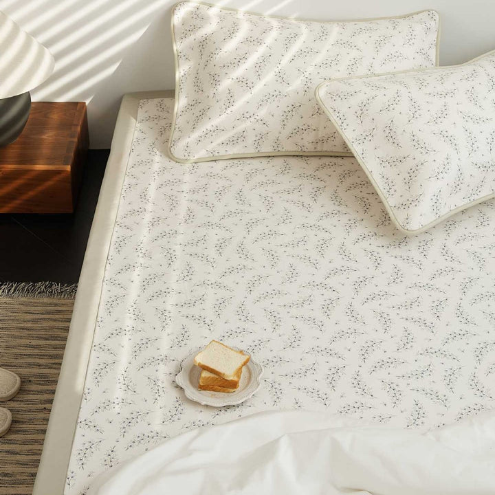 Breathable baby fitted sheet with waterproof and hypoallergenic mattress protector