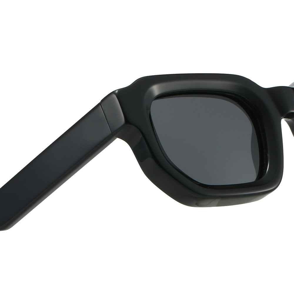 Women's modern sunglasses with square frame and UV protection Stornfield
