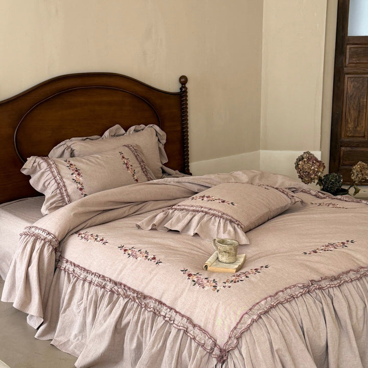 Vintage Ruffled Embroidered Linen Duvet Cover Set with Floral Pillow Shams