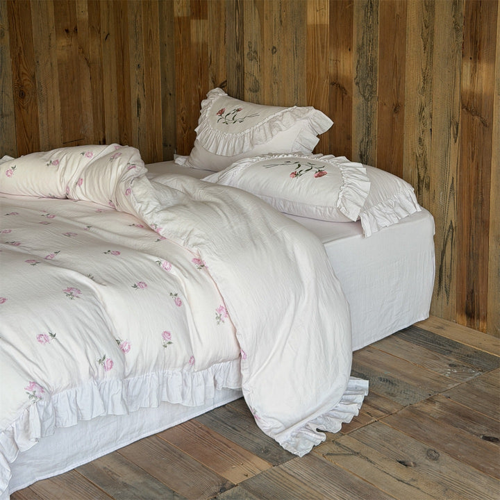 Romantic cotton bedding set with ruffle trim and rose embroidery