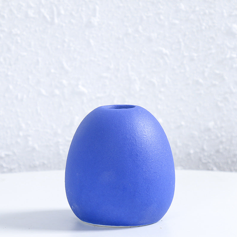 Contemporary Egg-Shaped Ceramic Flower Vase Stornfeild