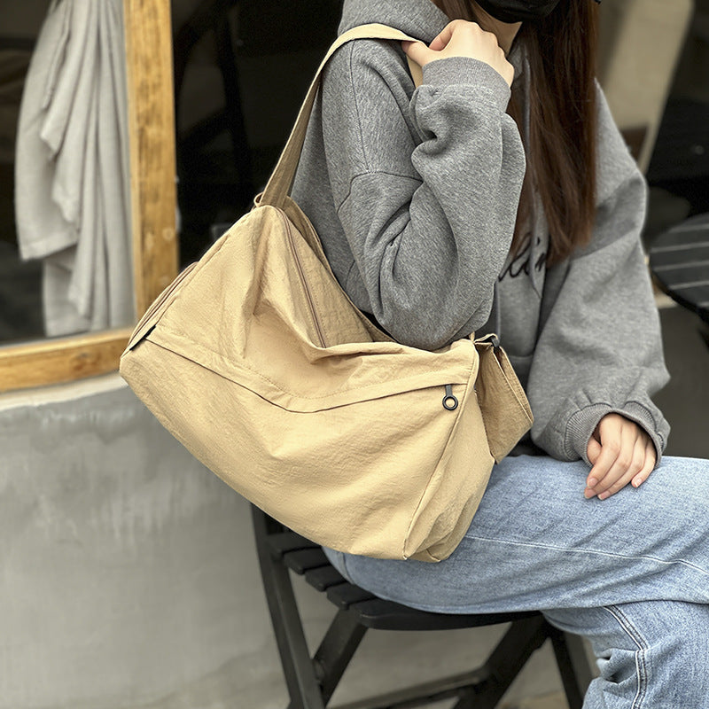 Multifunctional Sports Bag with Ergonomic Design Stornfield