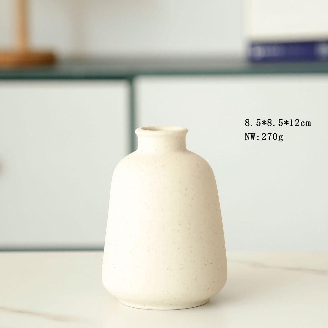 Modern Minimalist Ceramic Bud Vase Stornfeild