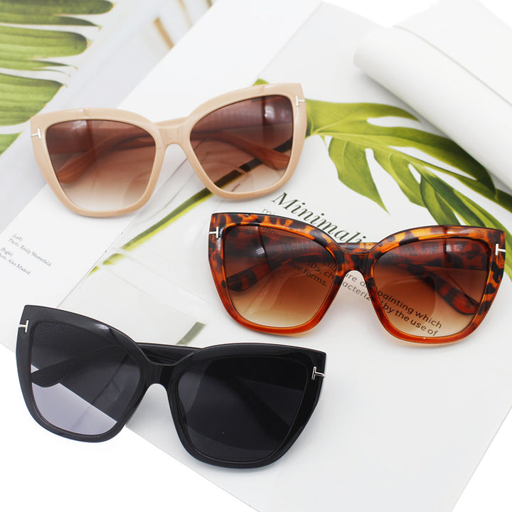Women's Cat-Eye Sunglasses with Elegant Accents Stornfield