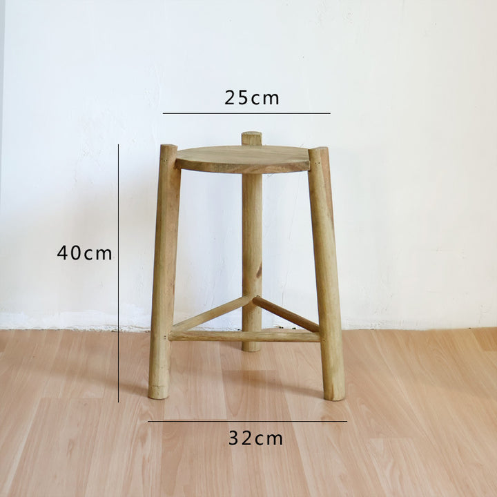 Massive wooden stool Stornfield