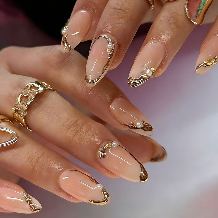 Elegant artificial nails with golden accents Stornfield