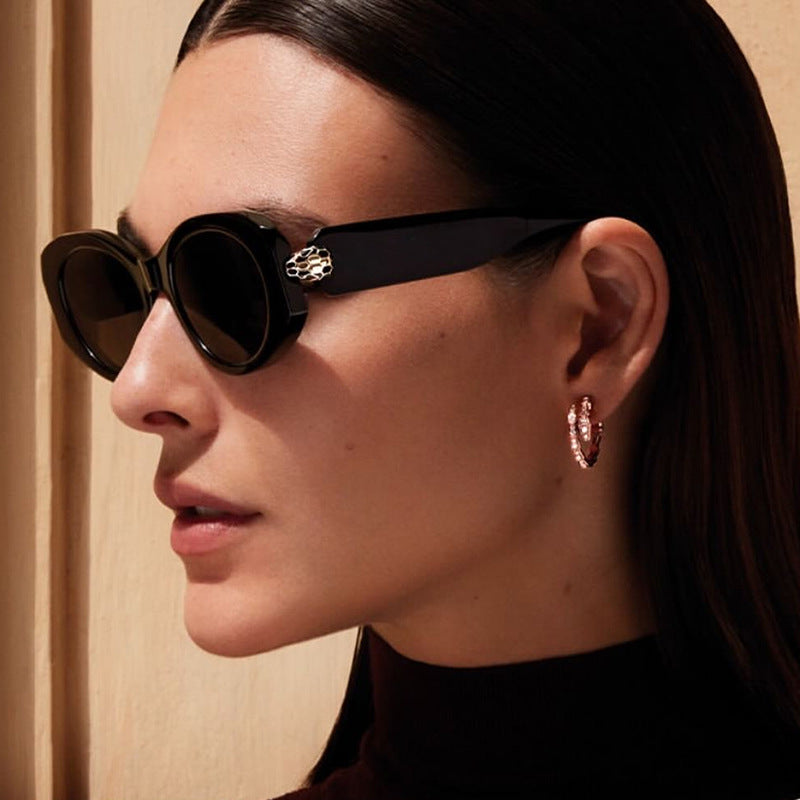 Women elegant sunglasses with stylish contours Stornfield
