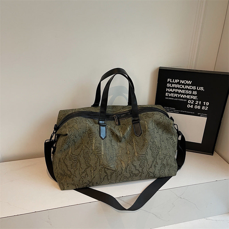 Sporty travel bag with innovative design Stornfield