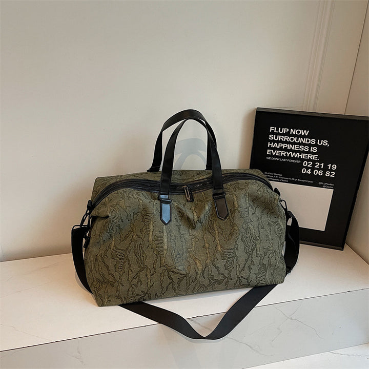 Sporty travel bag with innovative design Stornfield