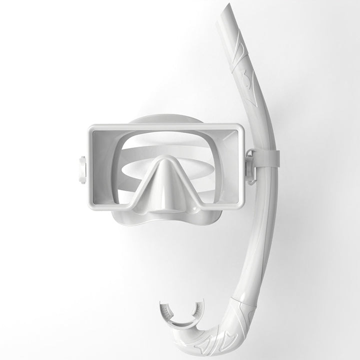 High-quality diving mask with wide field of vision and flexible snorkel Stornfield