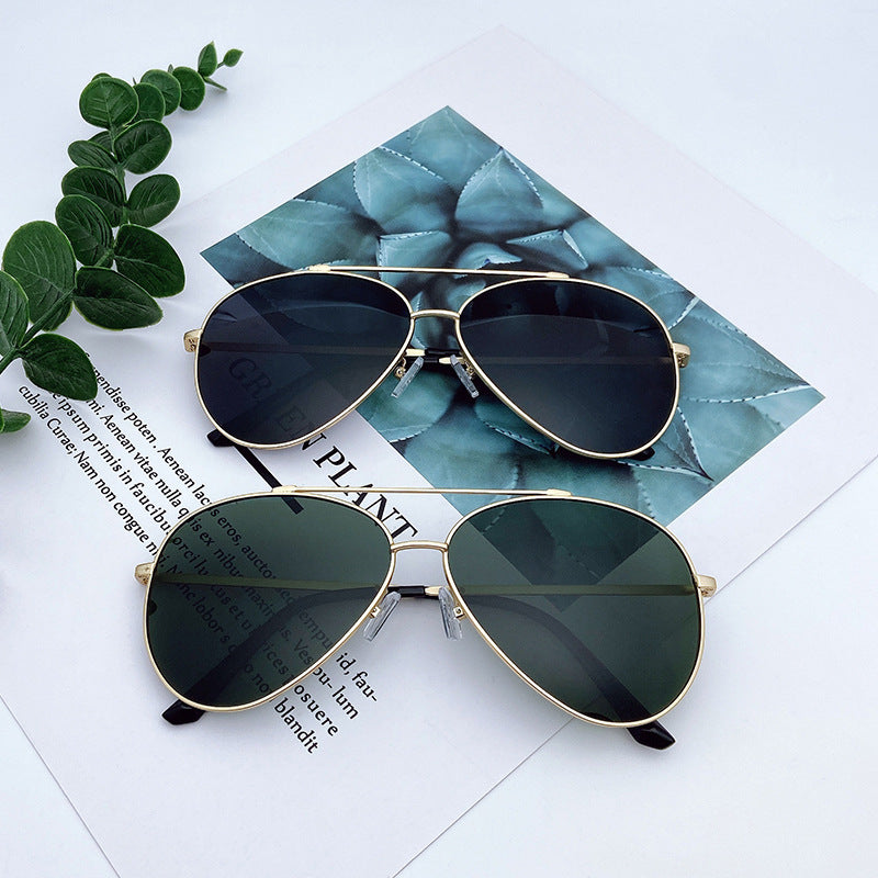 Fashionable Pilot Sunglasses Stornfield