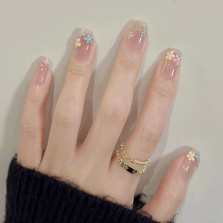 Floral Nail Art Extensions