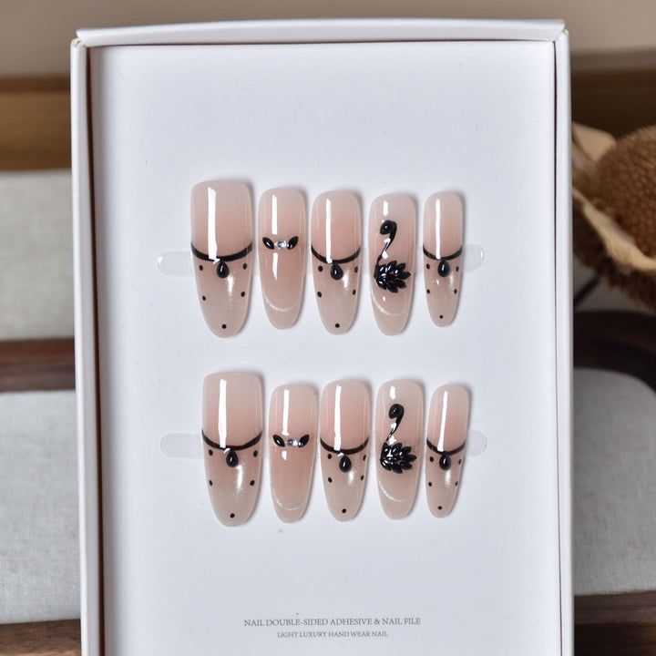 Premium Artistic Press-On Nail Set Stornfield