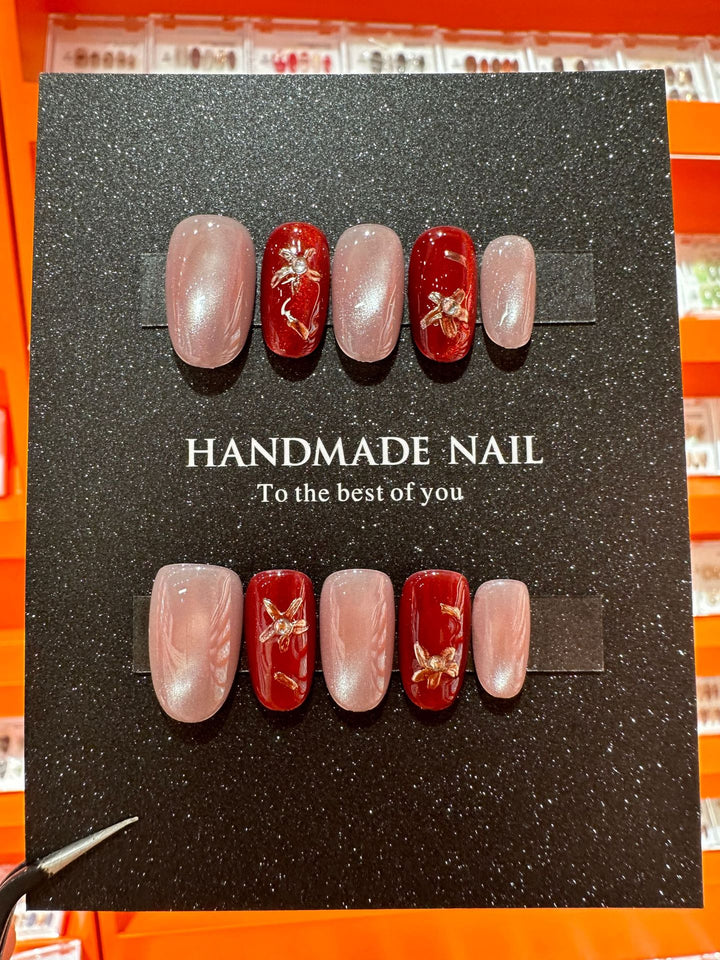 Handmade Nail Art Set with Elegant Floral Accents