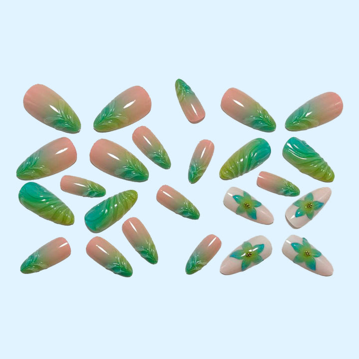Artificials nails with elegant flower design and gradient color Stornfield