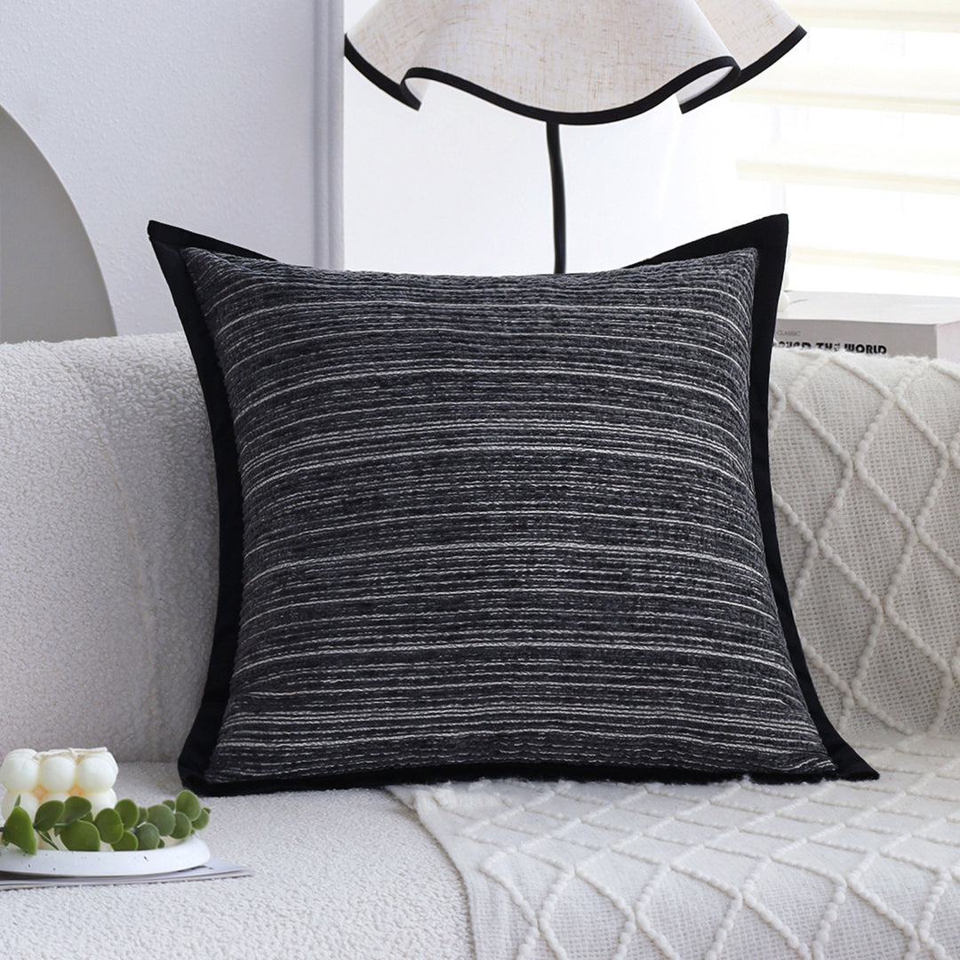Decorative cushion with modern line pattern