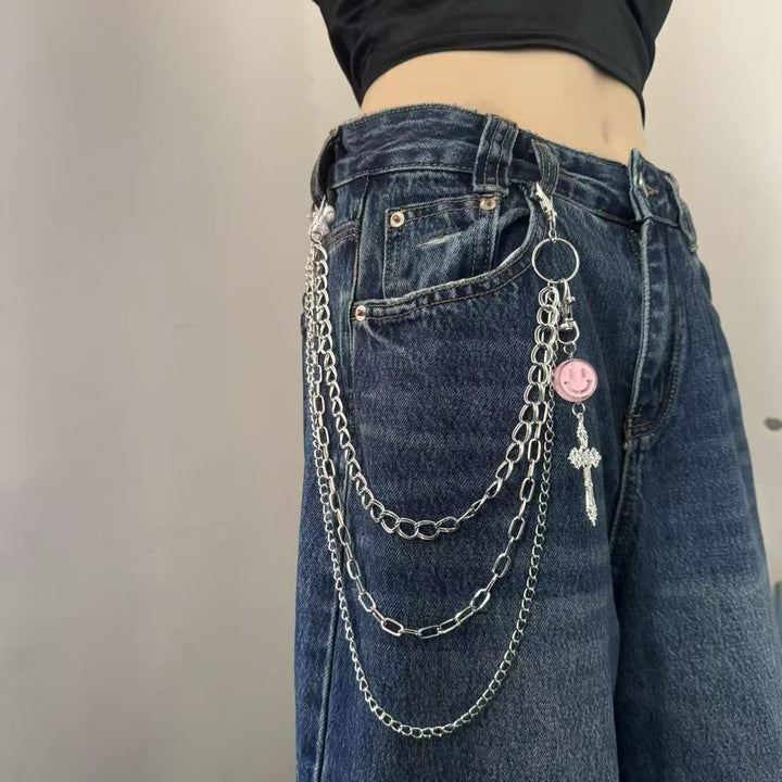 Fashionable chain belt with charm pendants Stornfield