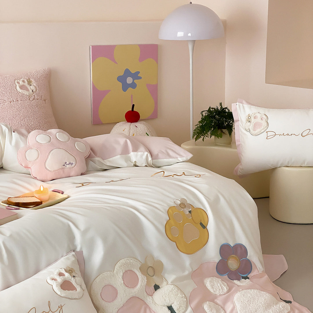 Plush Paw-Appliqué Cotton Sateen Duvet Cover Set