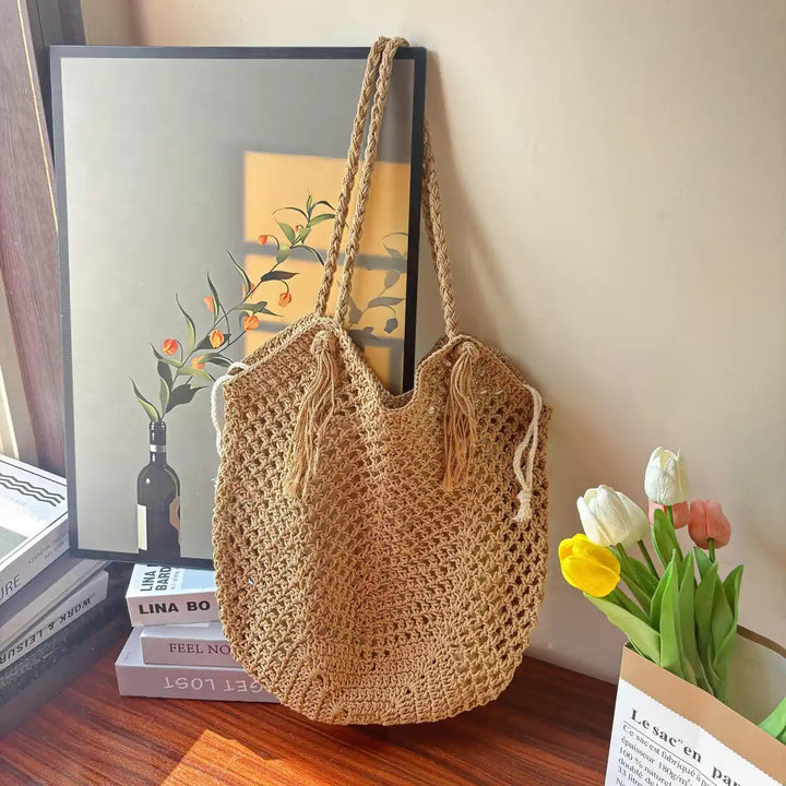 Handcrafted straw bag with tassels Stornfield