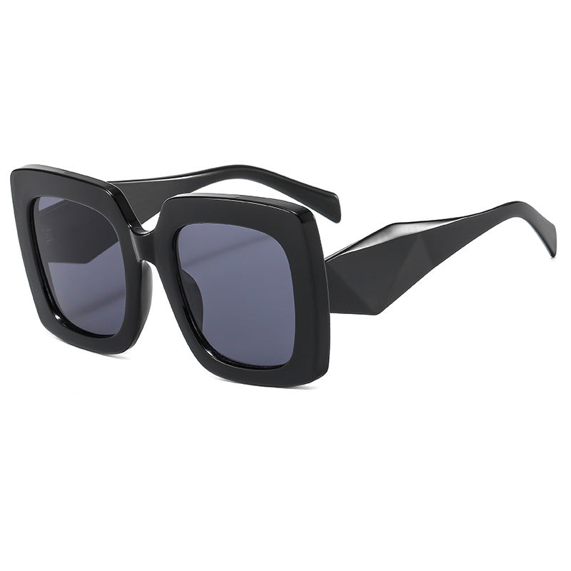 Women's oversized sunglasses in striking square design Stornfield