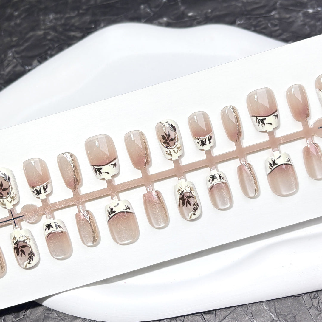 Elegant Floral Print Press-On Nail Set