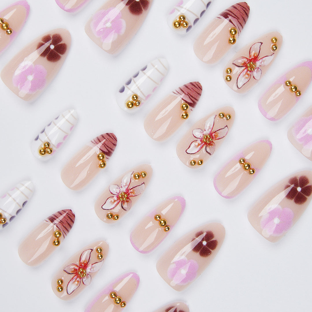 Glamorous artificial nails Stornfield