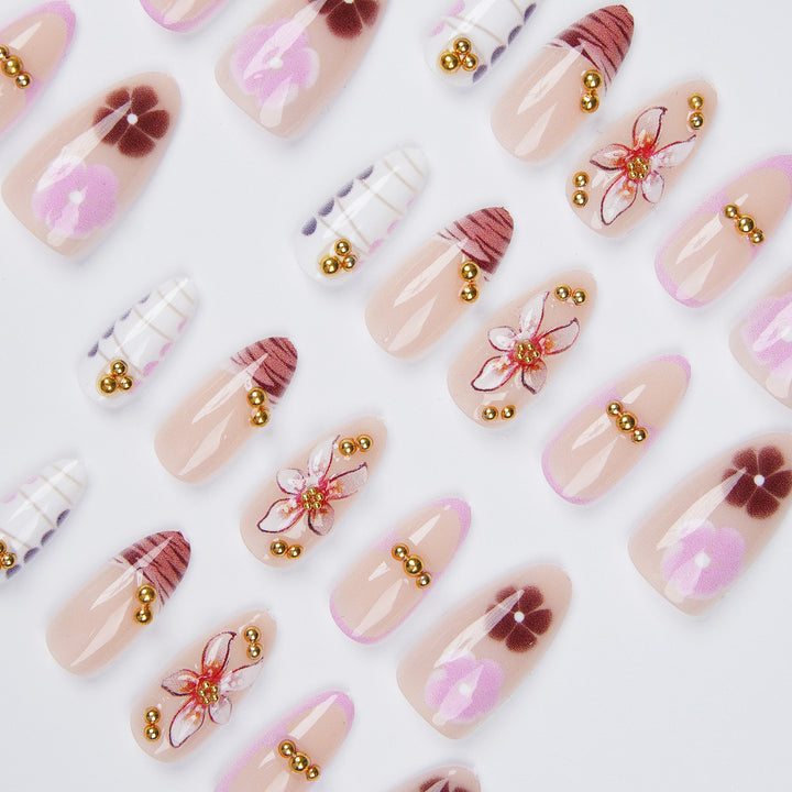 Glamorous artificial nails Stornfield