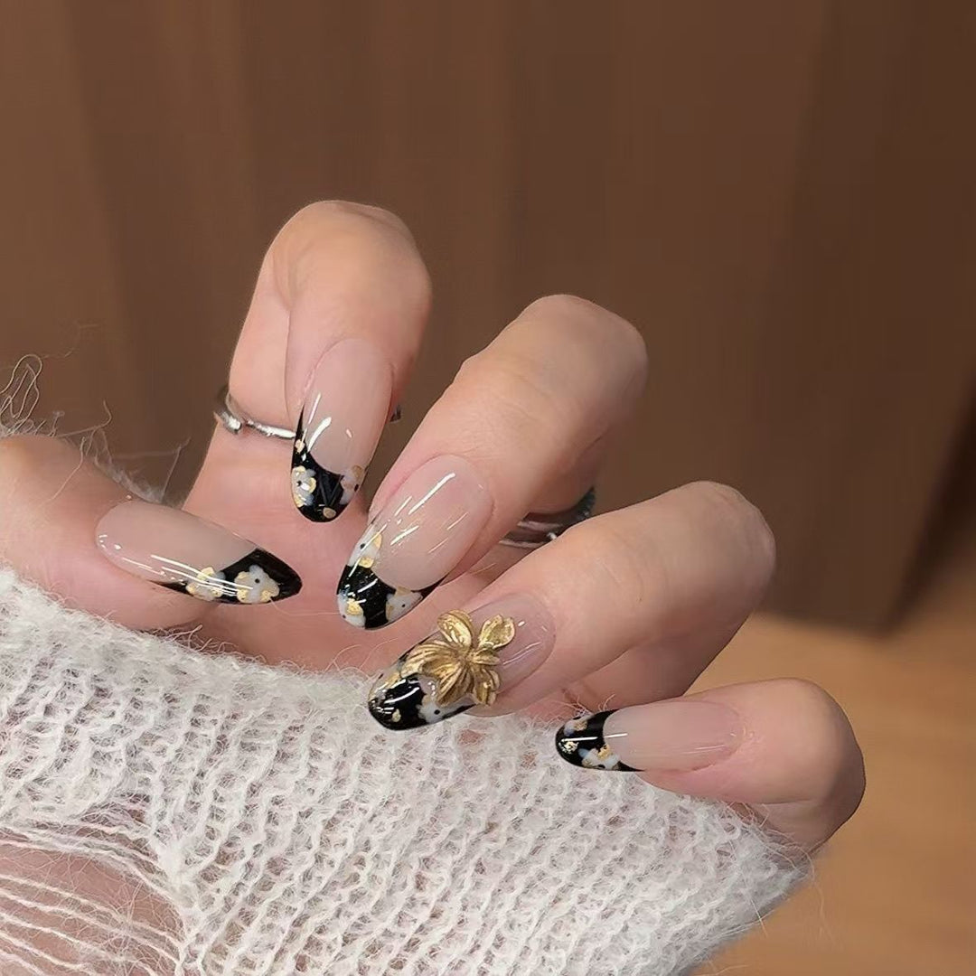 Elegant Floral Press-On Nail Art Stornfield