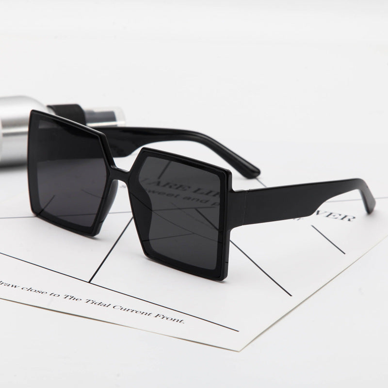 Women's Fashionable oversized sunglasses in modern hexagon design Stornfield