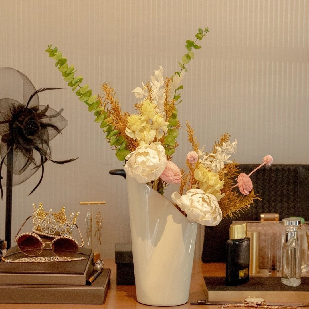 Elegant Dried Floral Arrangement in Contemporary Vase