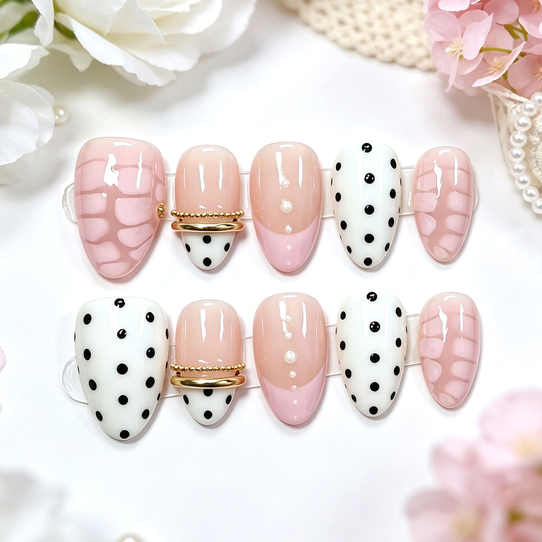Stylish Artistic Nail Tips