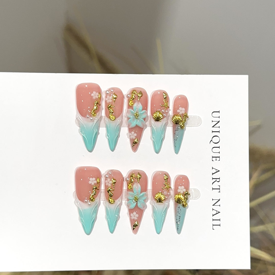Decorative Press-On Nail Set