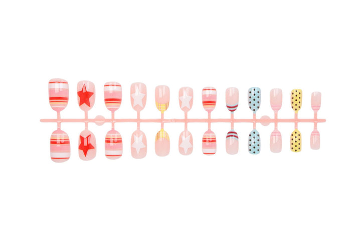 Artificial nail set with cheerful patterns Stornfield