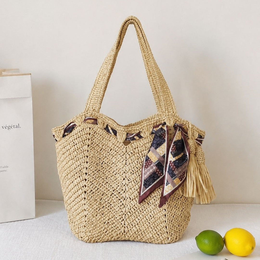 Handmade beach bag with playful pleat and tassels Stornfield