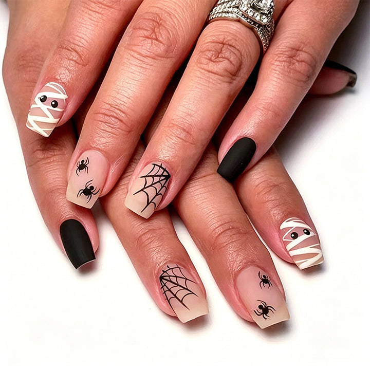 Halloween-Themed Nail Art Kit Stornfield