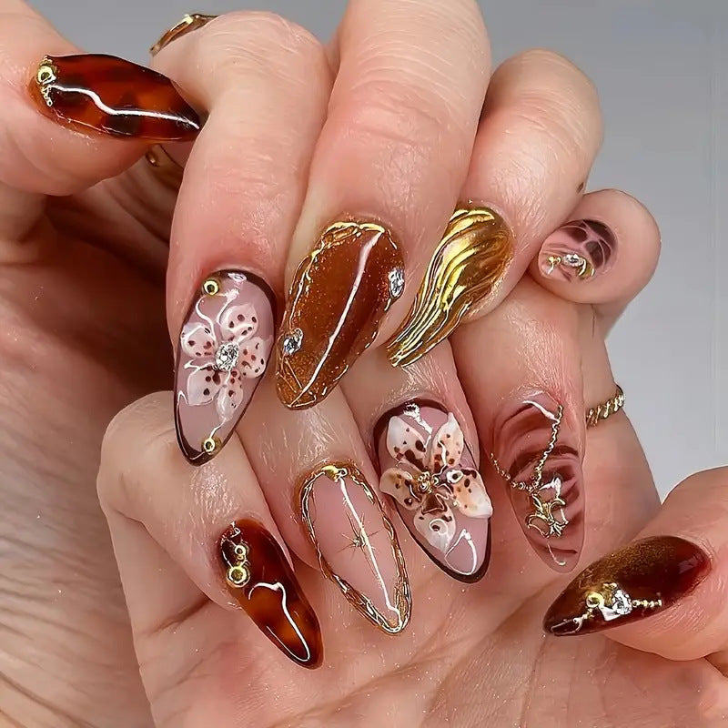 Artistic Floral Design Press-On Nail Set Stornfield