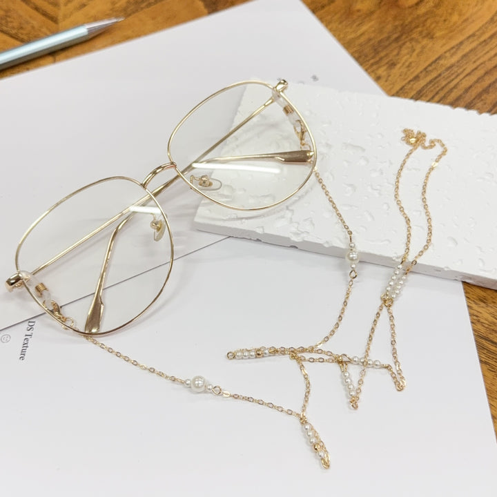 Elegant Pearl Chain Necklace Stornfield