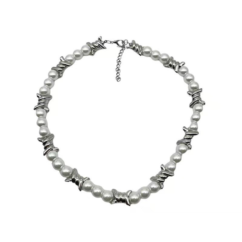 Delicate pearl necklace with filigree design Stornfield