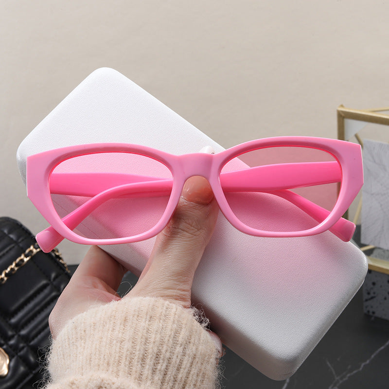 Ladies Cat-Eye Sunglasses with Stylish Frame and UV Protection Stornfield