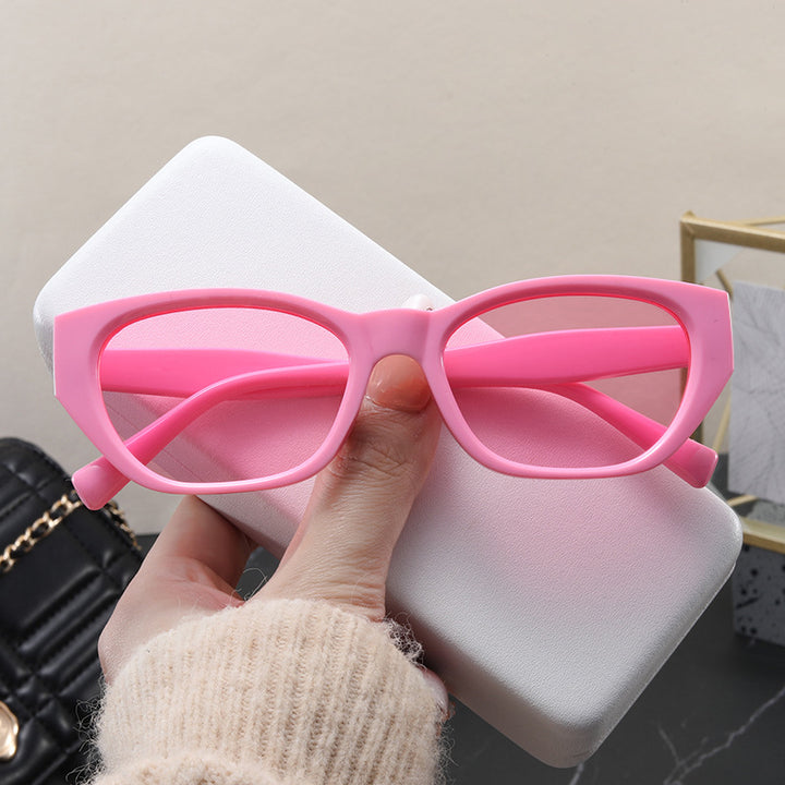 Ladies Cat-Eye Sunglasses with Stylish Frame and UV Protection Stornfield