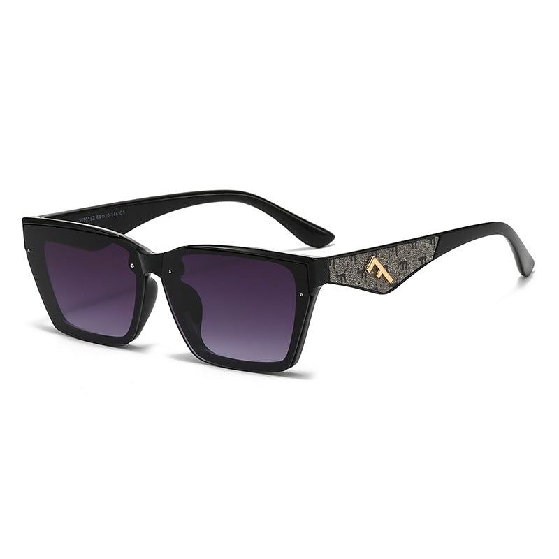 Women's square sunglasses with matte frame and fashionable accents Stornfield