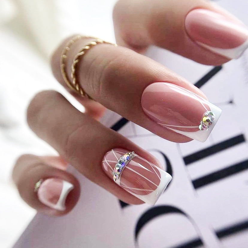 Elegant DIY Natural Look Press-On Nails Stornfield