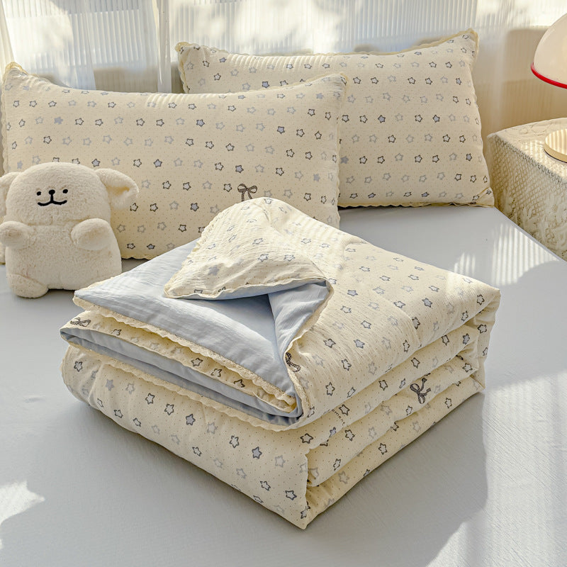 Floral Pattern Quilt Blanket