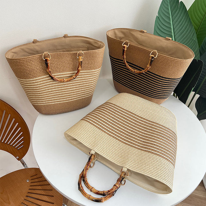 Stylish straw bag with high-quality wooden handle Stornfield
